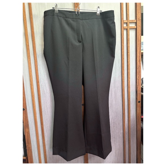 Pippa - Everyday Trouser, women's size 18, Black - Picture 1 of 7